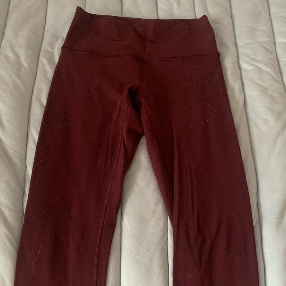 Size 6 Lululemon Wunder Under Pants